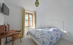 La Cigale - Vieux Village - Charmante Maisonnette Climatisee Avec Jardin