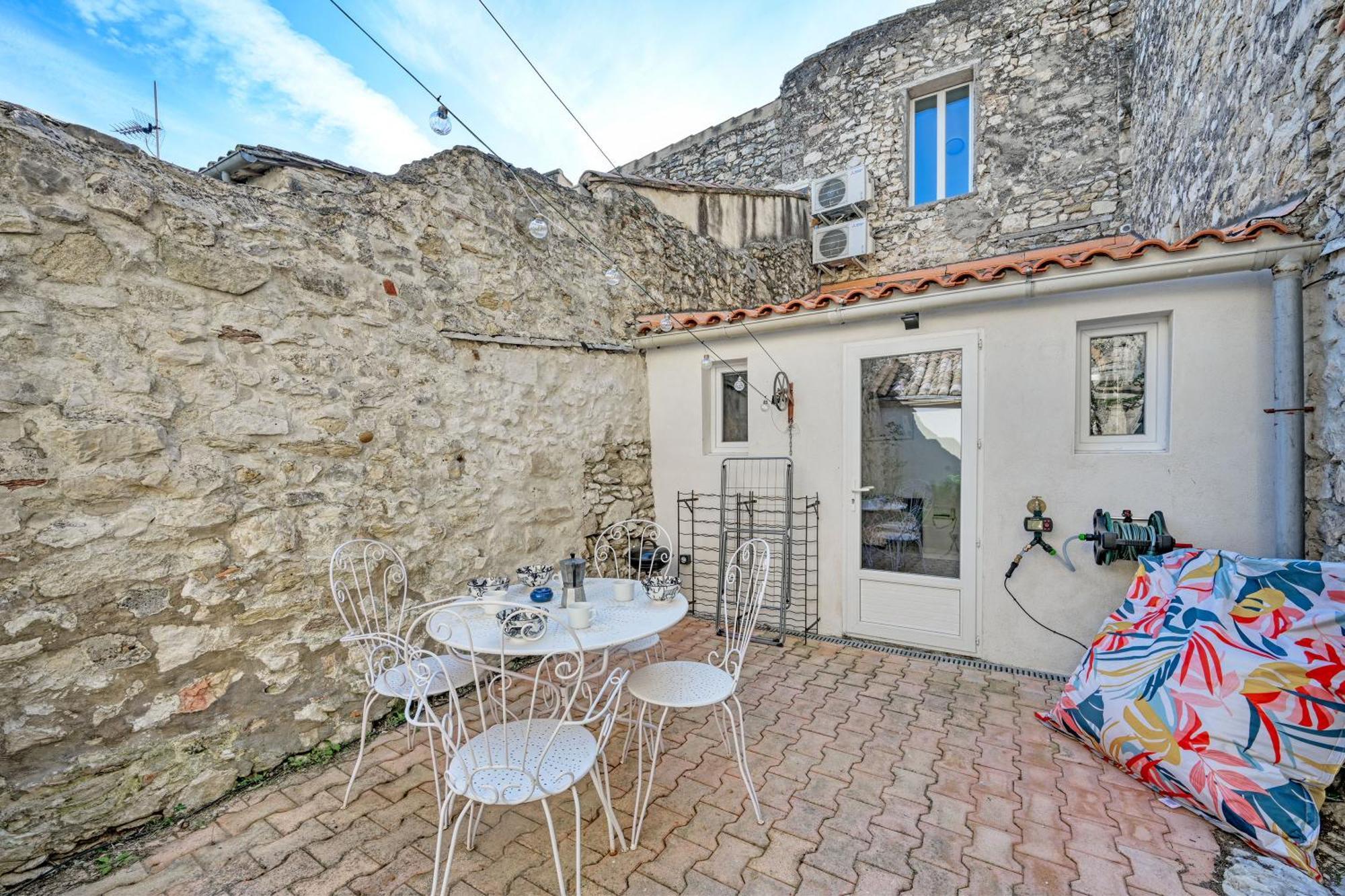 La Cigale - Vieux Village - Charmante Maisonnette Climatisee Avec Jardin Villeneuve-lès-Avignon Exterior foto